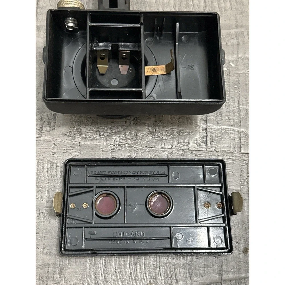 VTG Acro-Flash Box Camera w/ Reflector + Ash Flash Unit Lot Mid-Century‎ READ
